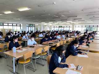 http://www.hatsushiba.ed.jp/ritsumeikan/life/645B3F59-4B57-4E91-80C5-17A388DEFEE5.jpeg