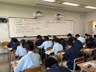 http://www.hatsushiba.ed.jp/ritsumeikan/life/6F5575CE-24FF-4165-9EE0-F515F0BD4C56.jpeg