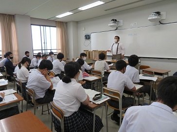 http://www.hatsushiba.ed.jp/ritsumeikan/life/ritsumeikan_manager/1bfcdfc6261767da43b3d07c5026fe22c57ae07b.jpg