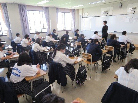 http://www.hatsushiba.ed.jp/ritsumeikan/life/ritsumeikan_manager/F.jpg
