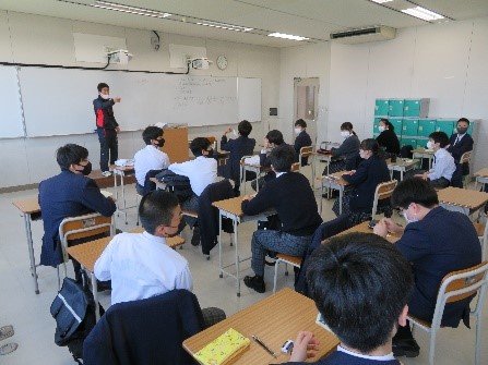 http://www.hatsushiba.ed.jp/ritsumeikan/life/ritsumeikan_manager/I.jpg