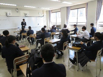 http://www.hatsushiba.ed.jp/ritsumeikan/life/ritsumeikan_manager/J.jpg