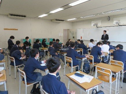 http://www.hatsushiba.ed.jp/ritsumeikan/life/ritsumeikan_manager/KK.jpg