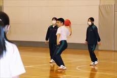 1E4A2772_R.jpg
