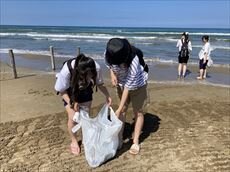 12)２日目海岸清掃_R.JPG