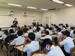 https://www.hatsushiba.ed.jp/ritsumeikan/life/0003838E-67F1-4BAA-9EBD-80ADA5B3A7B8.jpeg