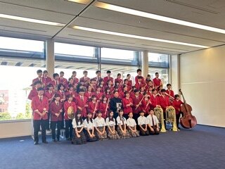 第63回大阪府吹奏楽コンクール南地区大会、高校Aの部において、本校吹奏楽部が3年連続金賞を受賞しました。