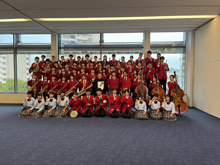 第62回大阪府吹奏楽コンクール南地区大会、高校Aの部において、本校吹奏楽部が2年連続金賞を受賞しました。