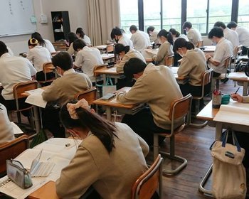 【高校３年生】小論文模試実施