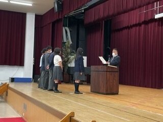 【中学】生徒集会「生徒会認証式」