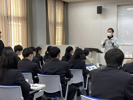 https://www.hatsushiba.ed.jp/ritsumeikan/life/9ab57b34d584e2f7504f3f74b5a3a80b18d90e7c.jpg