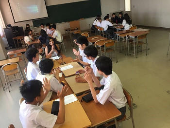 RE02.jpg