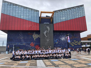 RE06.jpg