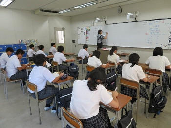 RE02.jpg