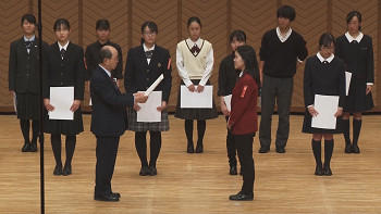 RE03.jpg