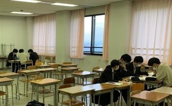自主ゼミ_1編集.jpg