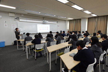 resize0106.jpg