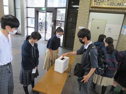 https://www.hatsushiba.ed.jp/ritsumeikan/life/ritsumeikan_manager/40e9cddf8f34f4882614f12d4462217db502c754.jpg