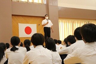 中学朝礼１ (2).jpg